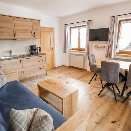 Πανσιόν Gaestehaus Pretzner Reit im Winkl
